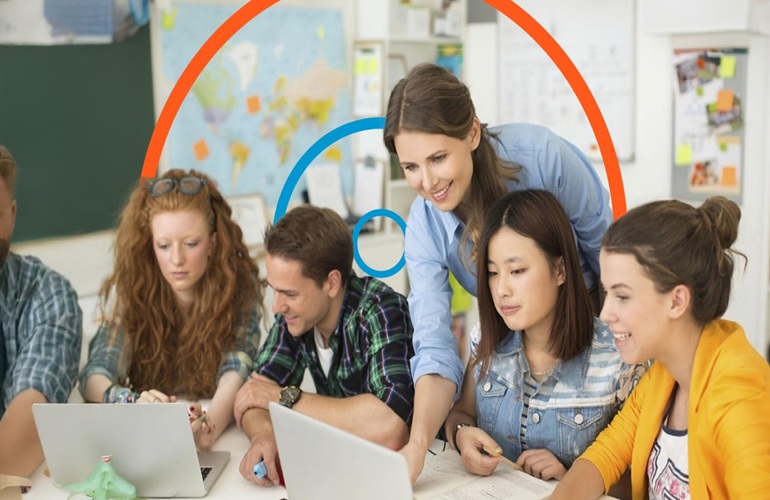 Imagen extraída de la noticia: New guidelines to help teachers lead Europe’s digital education